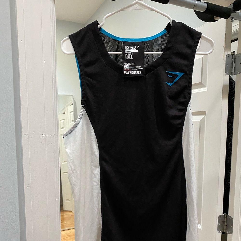 Gymshark tank top size Large